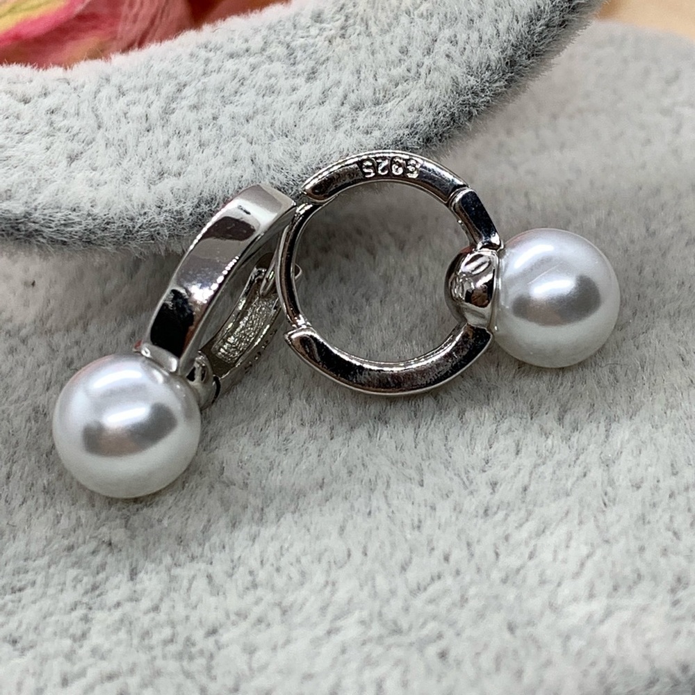 Sterling Silver 925 Faux Pearl Earrings - Picture 2 of 5